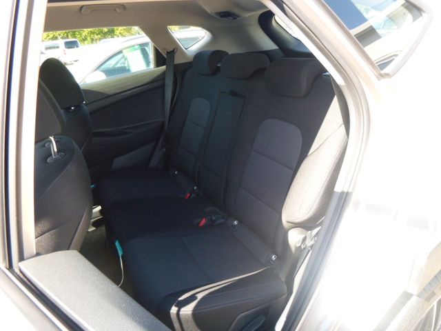 Fahrzeugabbildung Hyundai Tucson Pure 2WD >64.818KM/Automatik<