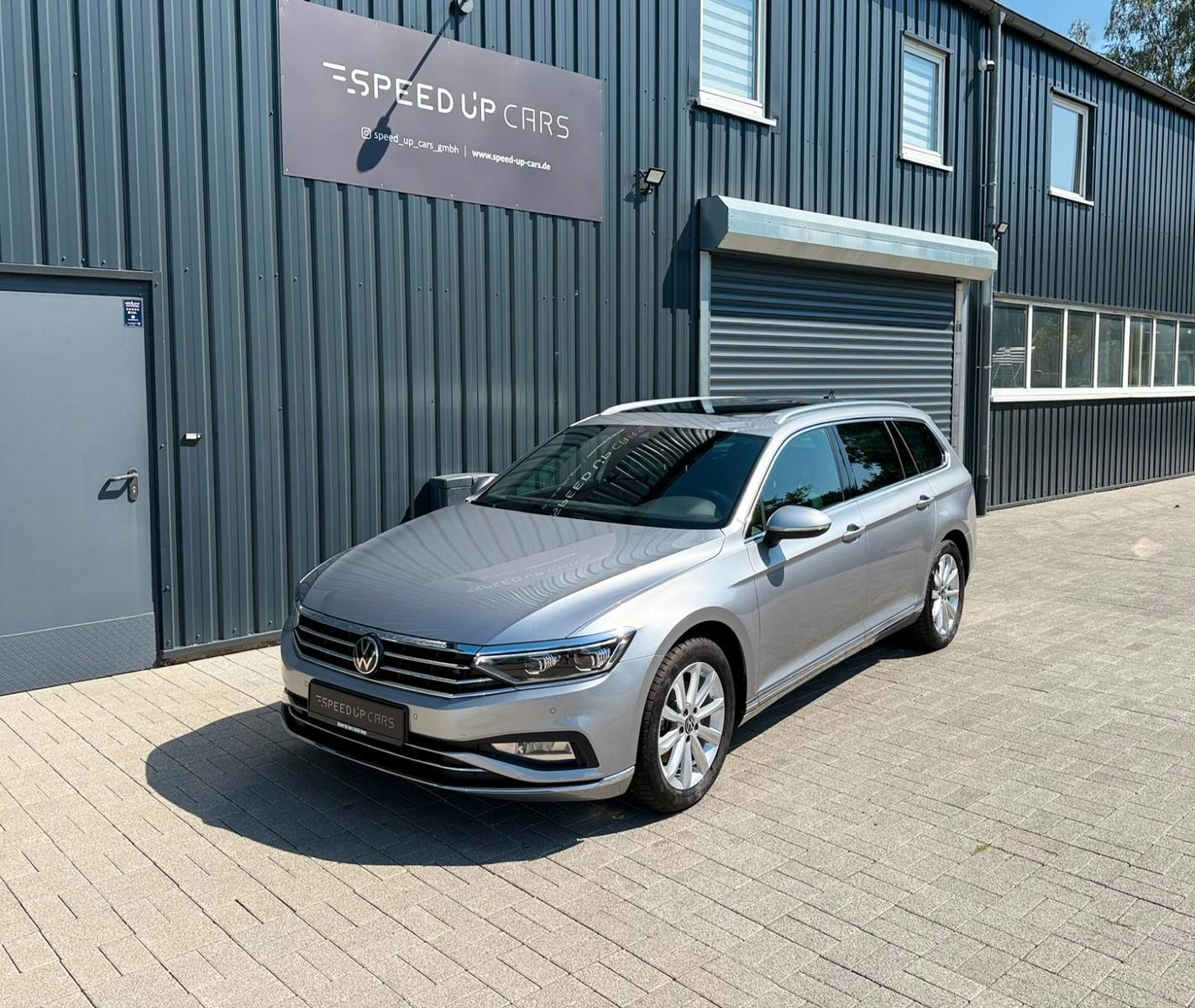 Volkswagen Passat Variant Elegance Panorama AHK Kamera ACC