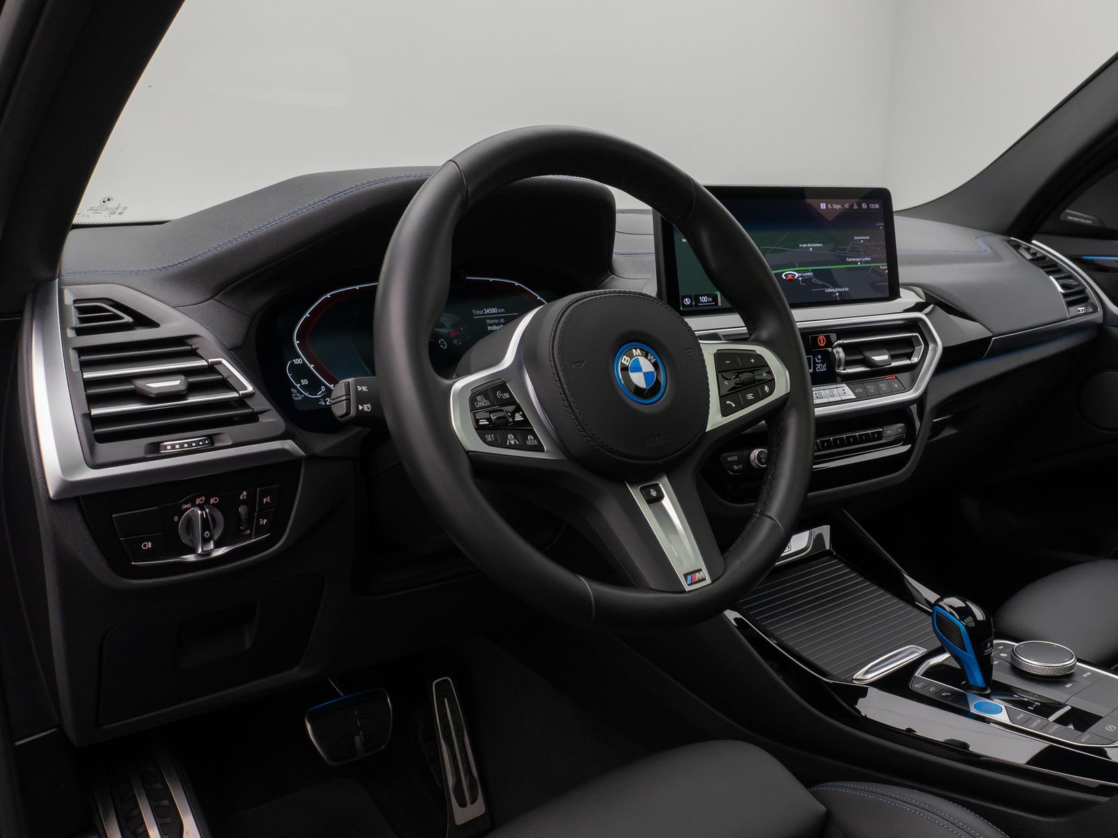 Fahrzeugabbildung BMW iX3 Impressive M Sport Panorama 360°HUD DAB H/K