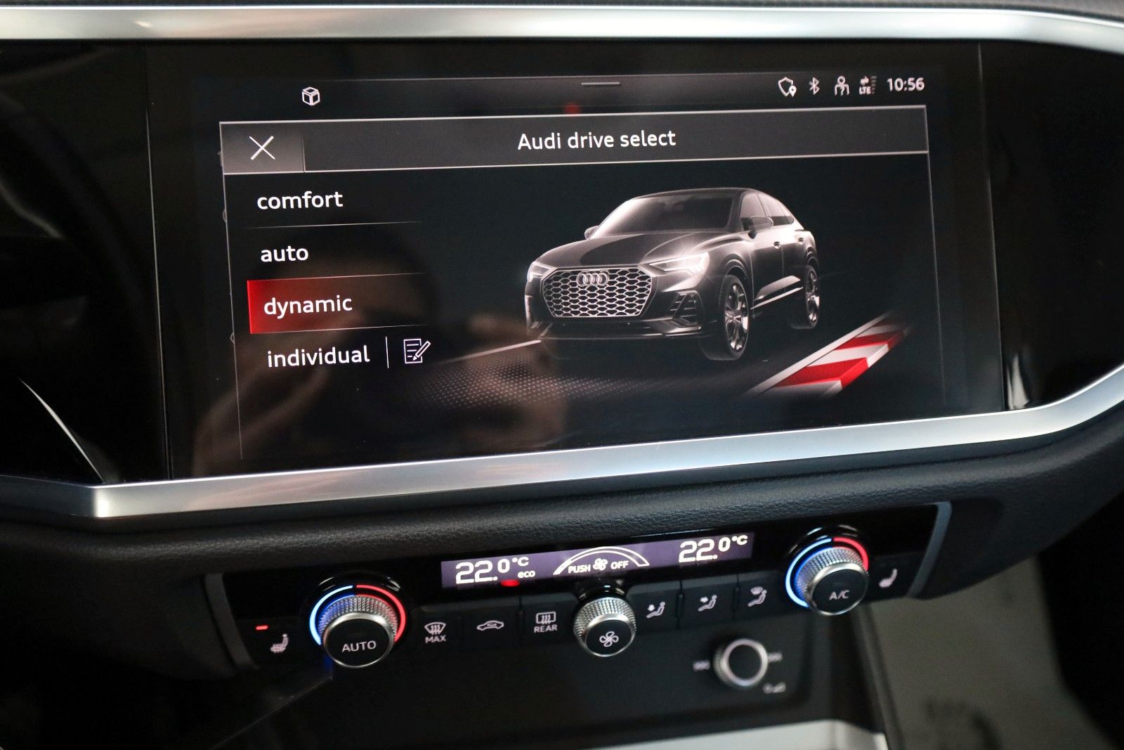 Fahrzeugabbildung Audi Q3 Sportback 45 TFSIe Leder,Navi,LED,Kam,Apple