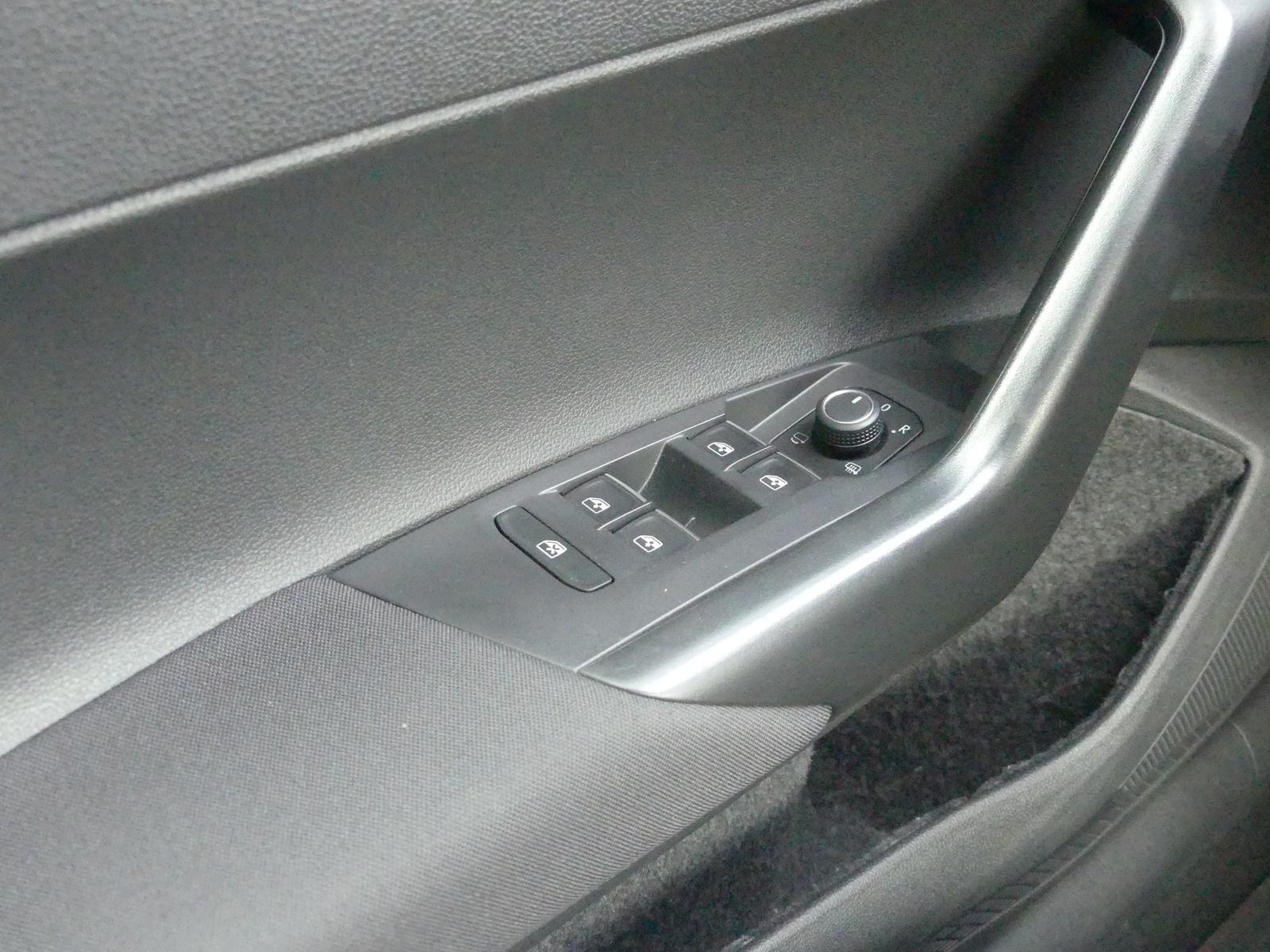 Volkswagen Polo 2.0 TSI GTI LED ACC Kamera Allwetter Navi S, миниатюра 25