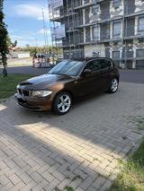BMW 120i Coupé - - BMW 120 aus 2010: 120i