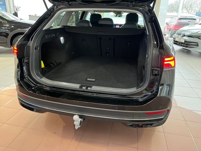 Fahrzeugabbildung Volkswagen Passat Variant 1.5 eTSI DSG BUSINESS AHK IQ.DRIV