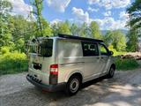 Volkswagen VW T5 Camper Van mit schönem Ausbau - : V mit