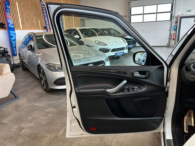 Ford S-MAX Titanium S *Navi*BiXenon*Sitzheizung*