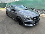 Mercedes-Benz CLA 180 AMG-Paket - Mercedes-Benz CLA 180 mit Benzin-Antrieb: Coupé