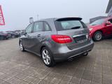 Mercedes-Benz B 220  CDI AHK KAMERA NAVI EDITION - silberne Mercedes-Benz B 220