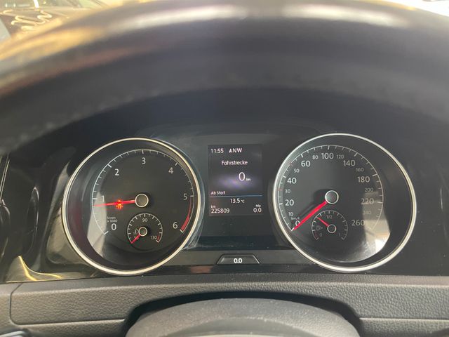 Volkswagen Golf VII Lim. Allstar BMT 4Motion *STHZ*AHK*KAM*