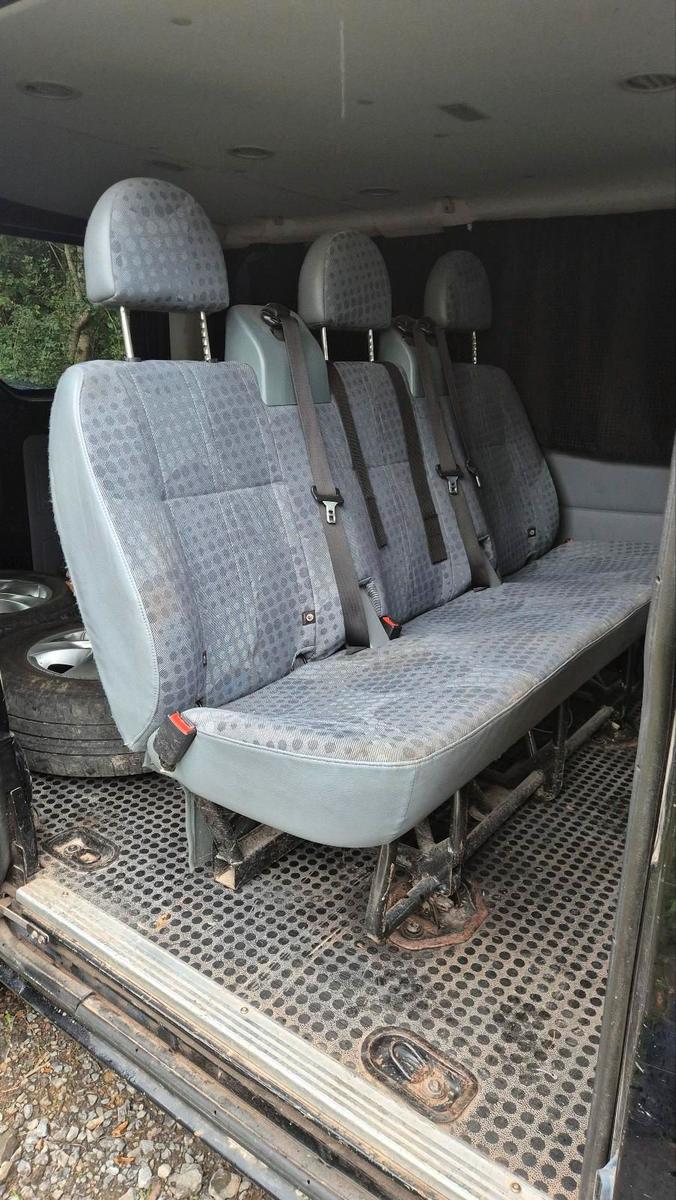 Ford Transit 2010 — interior