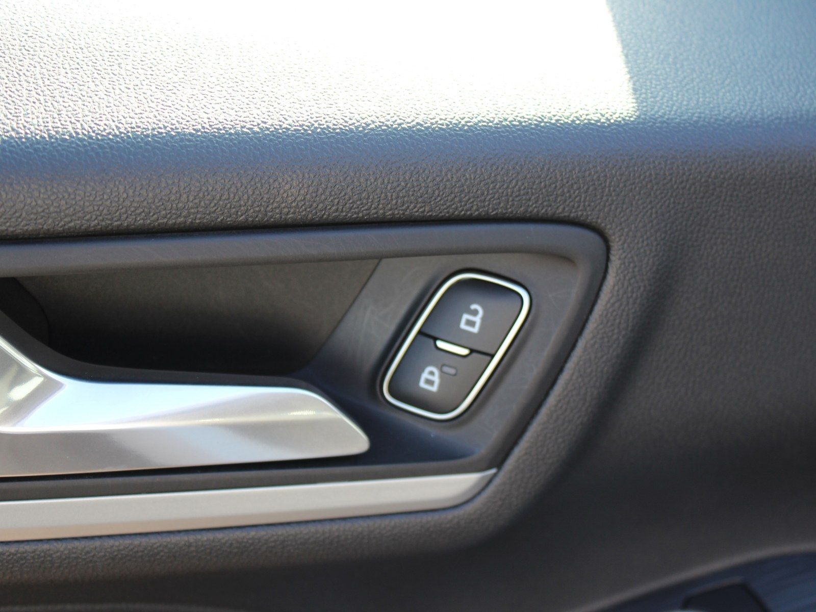 Fahrzeugabbildung Ford Kuga Plug-In Hybrid Cool & Connect