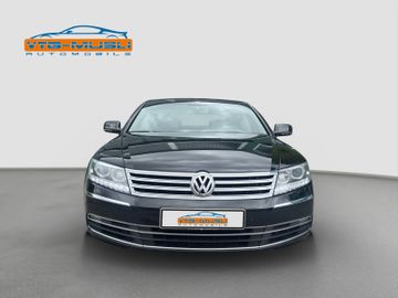Volkswagen Phaeton - 2