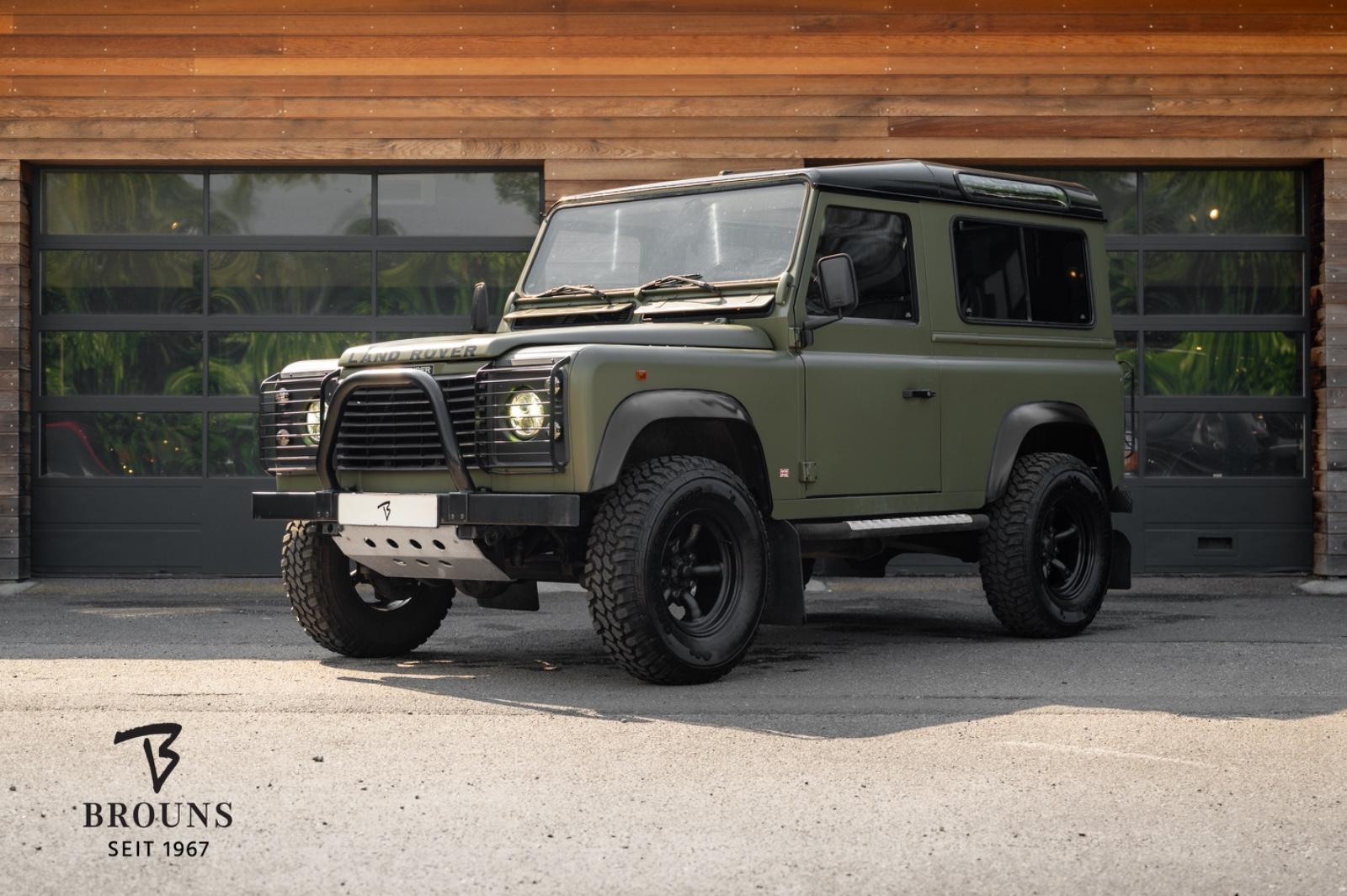 Land Rover Defender 90 136PS | Benzin
