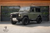 Land Rover Defender 90 136PS | Benzin - Land Rover Defender mit Benzin-Antrieb: Geländewagen