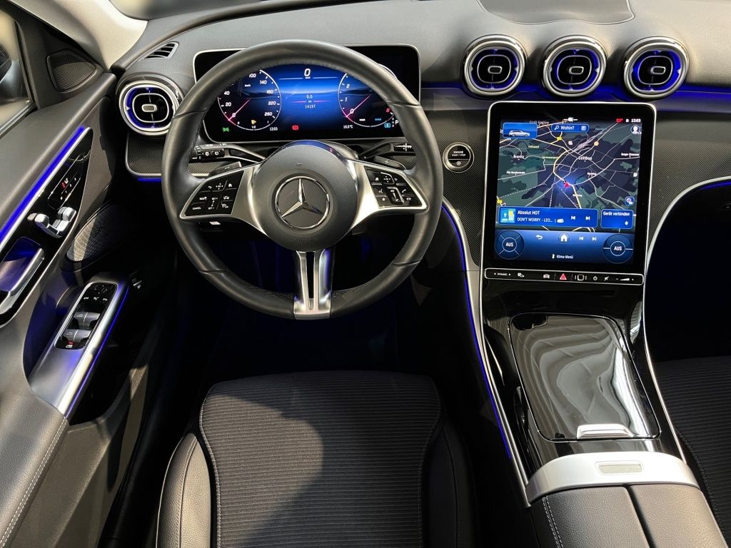 Fahrzeugabbildung Mercedes-Benz C 180 T Avantg. AHK Pano Totwi. Memory LED KAM
