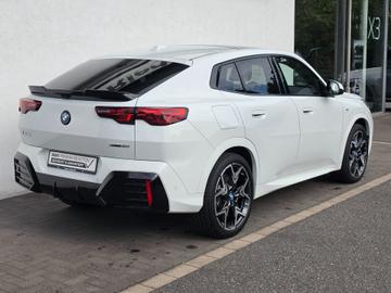 2024 BMW IX2 照片 3