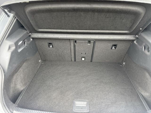 Born *170 kW+77KW+Navi+Digitales Cockpit+LED+ACC