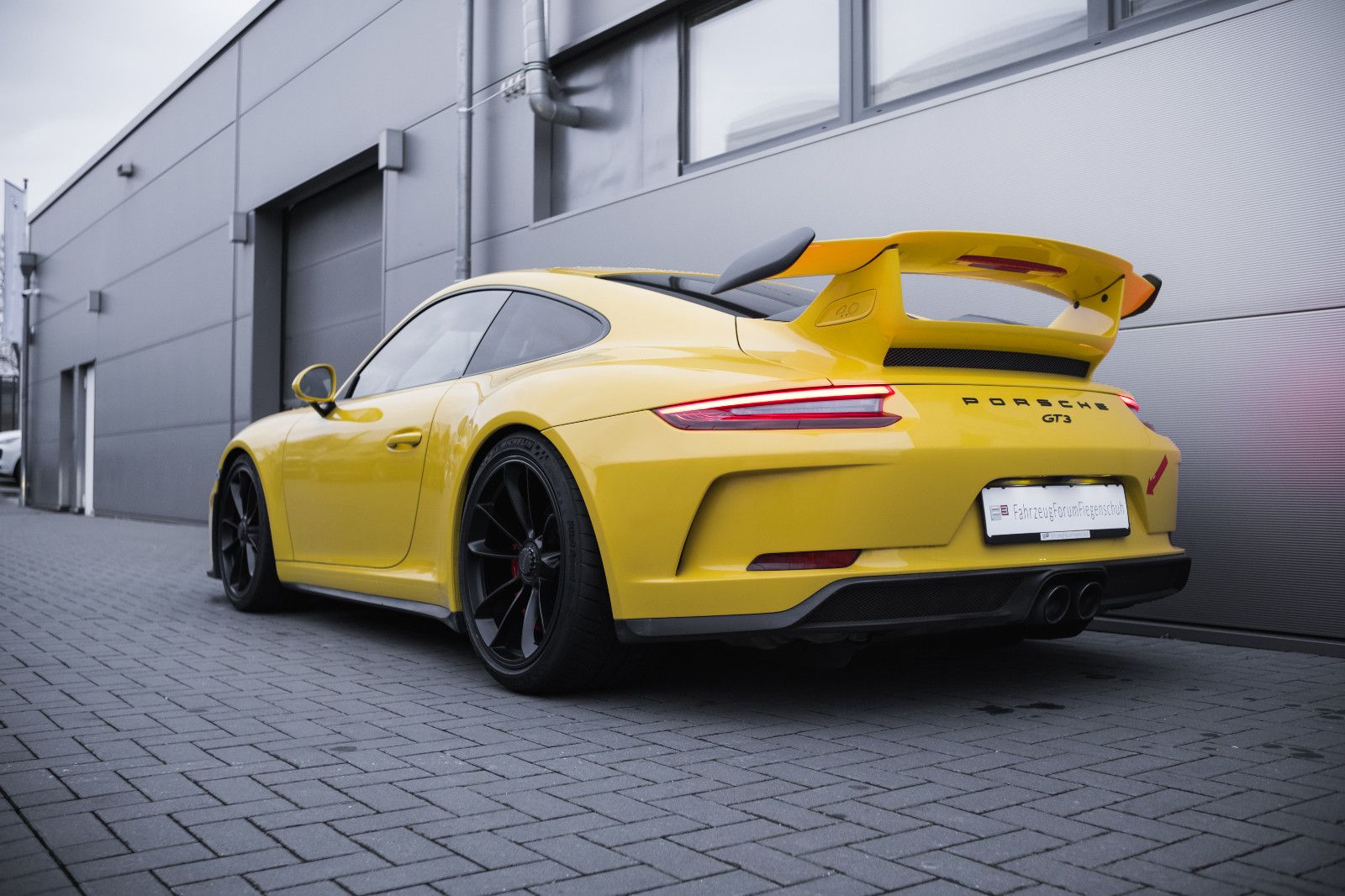 Fahrzeugabbildung Porsche 911/991.2 GT3 - Clubsport, Vollschale, MR-FW