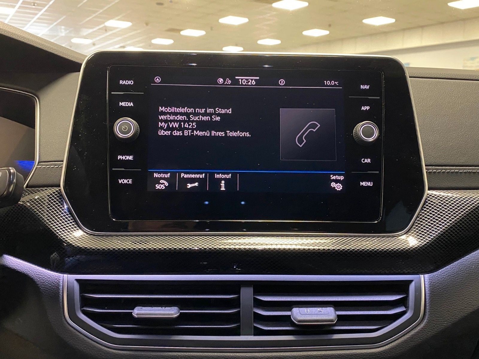 Fahrzeugabbildung Volkswagen T-Cross 1.0 TSI DSG R-Line+NAVIGATION+MATRIX+ACC