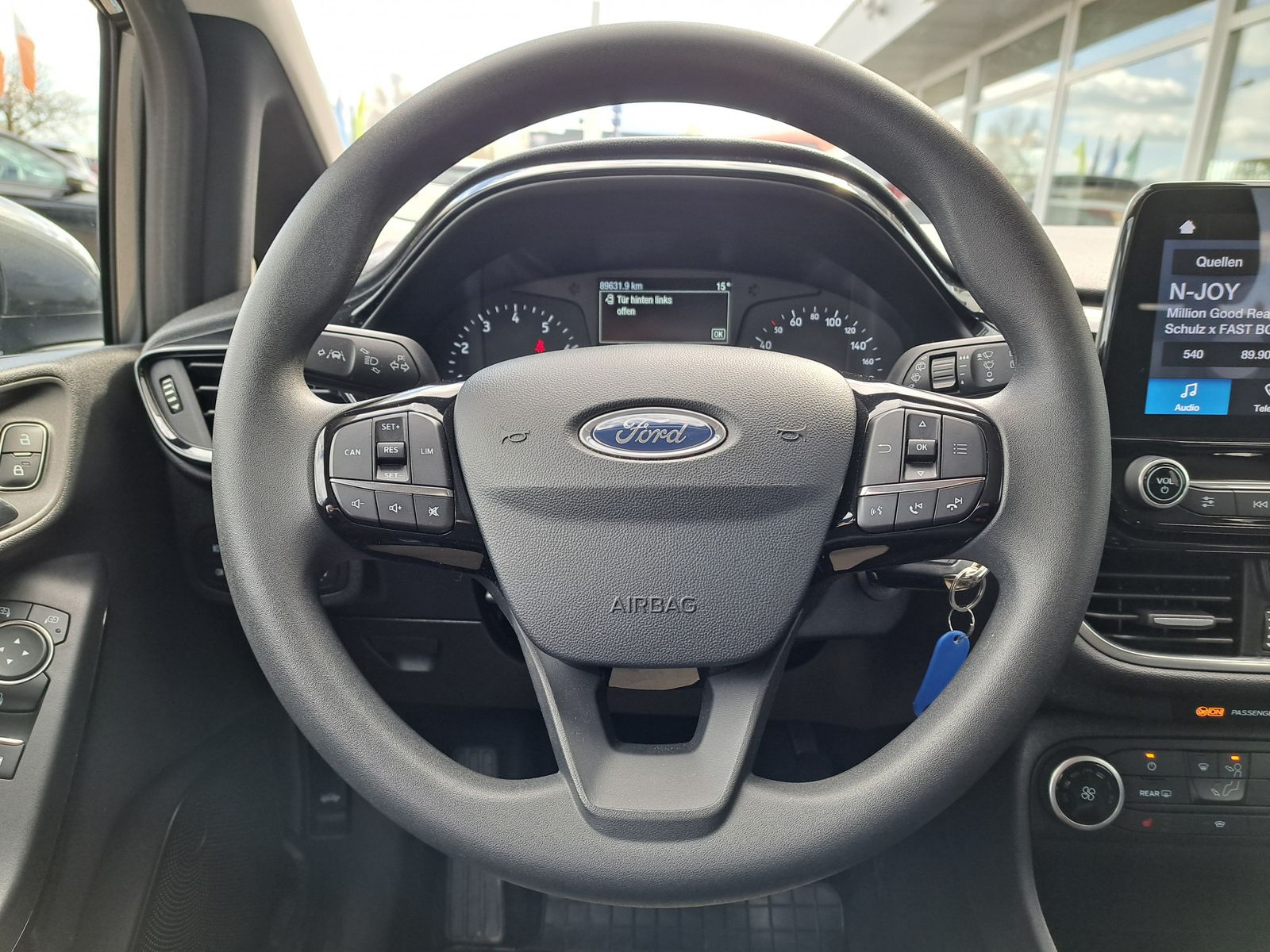 Fahrzeugabbildung Ford Fiesta 1.1 Cool & Connect APP-LINK WINTERPAKET