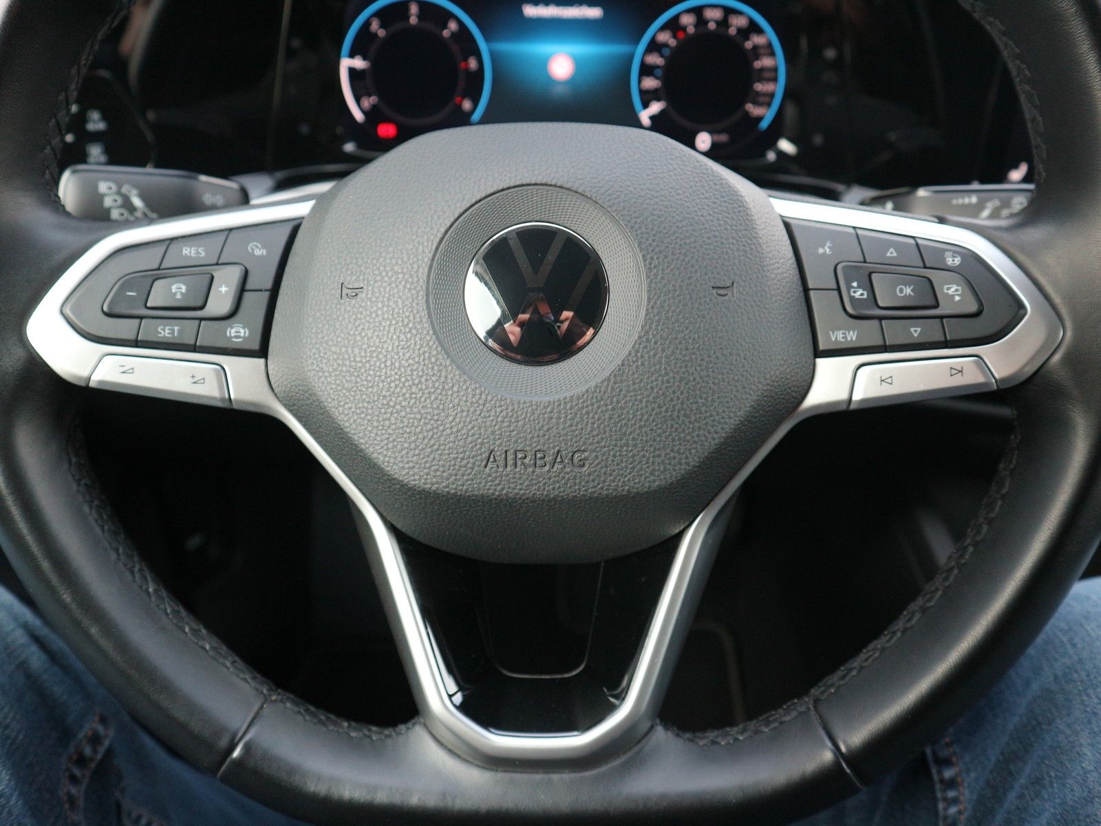 Volkswagen Golf - Bild 12