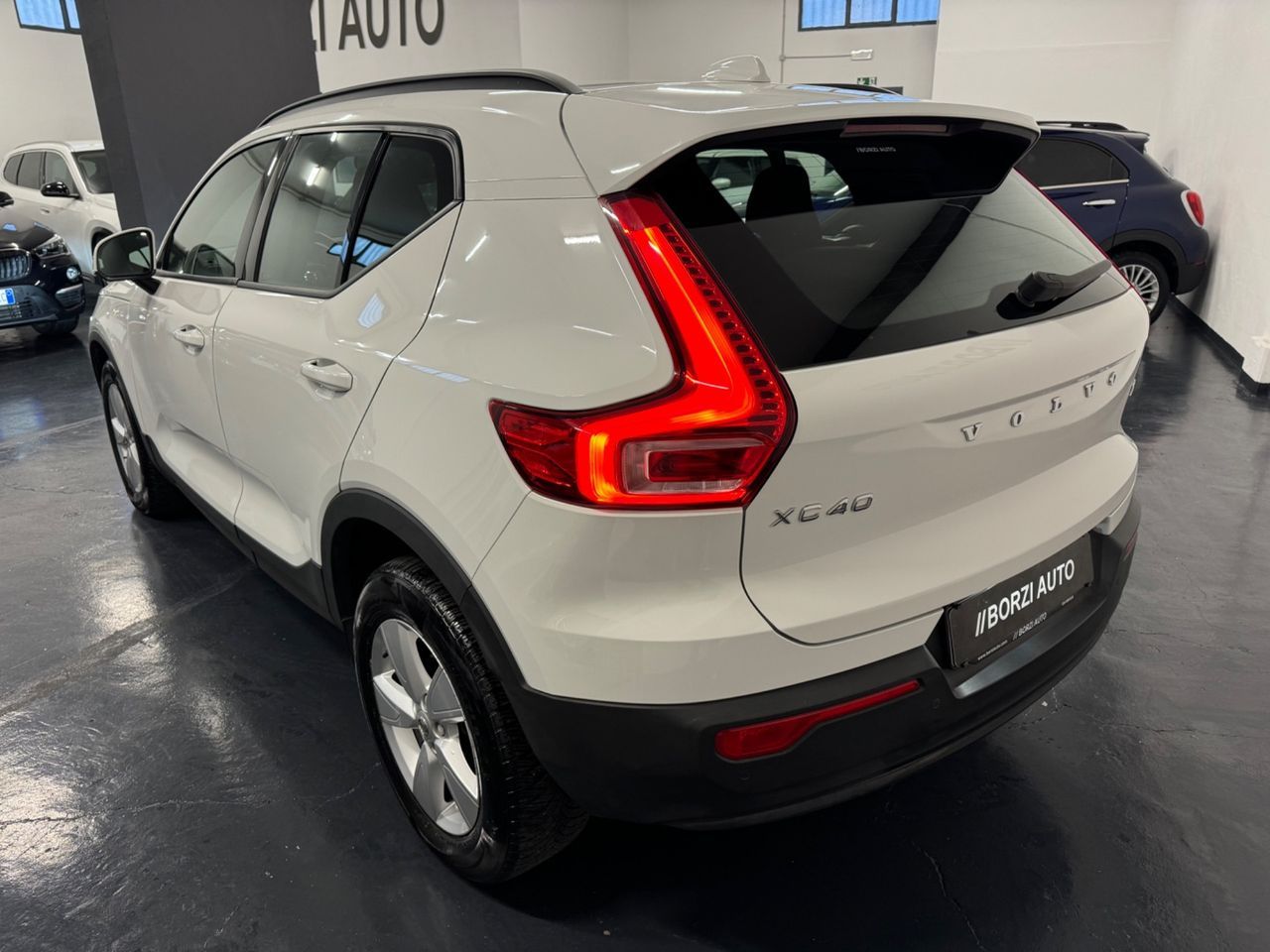 Volvo XC40 T2 Geartronic Momentum Pro PREZZO REA imagem 3