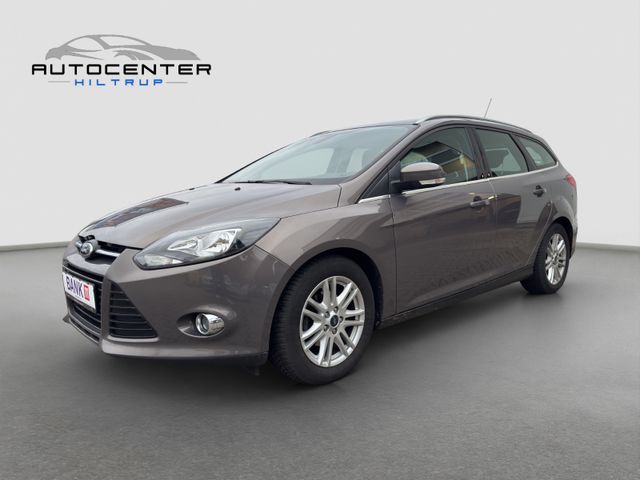 Ford Focus Turnier Titanium/1.Hand/Scheckheft/SHZ/PDC