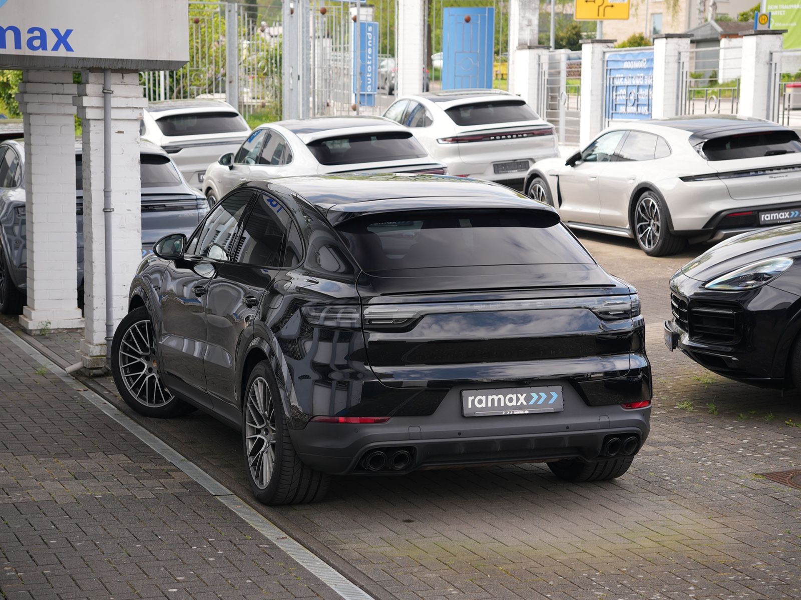 Porsche E-Hybrid Coupé PLATINUM-INNO-PDCC-SPORTABG.-VOLL foto 8