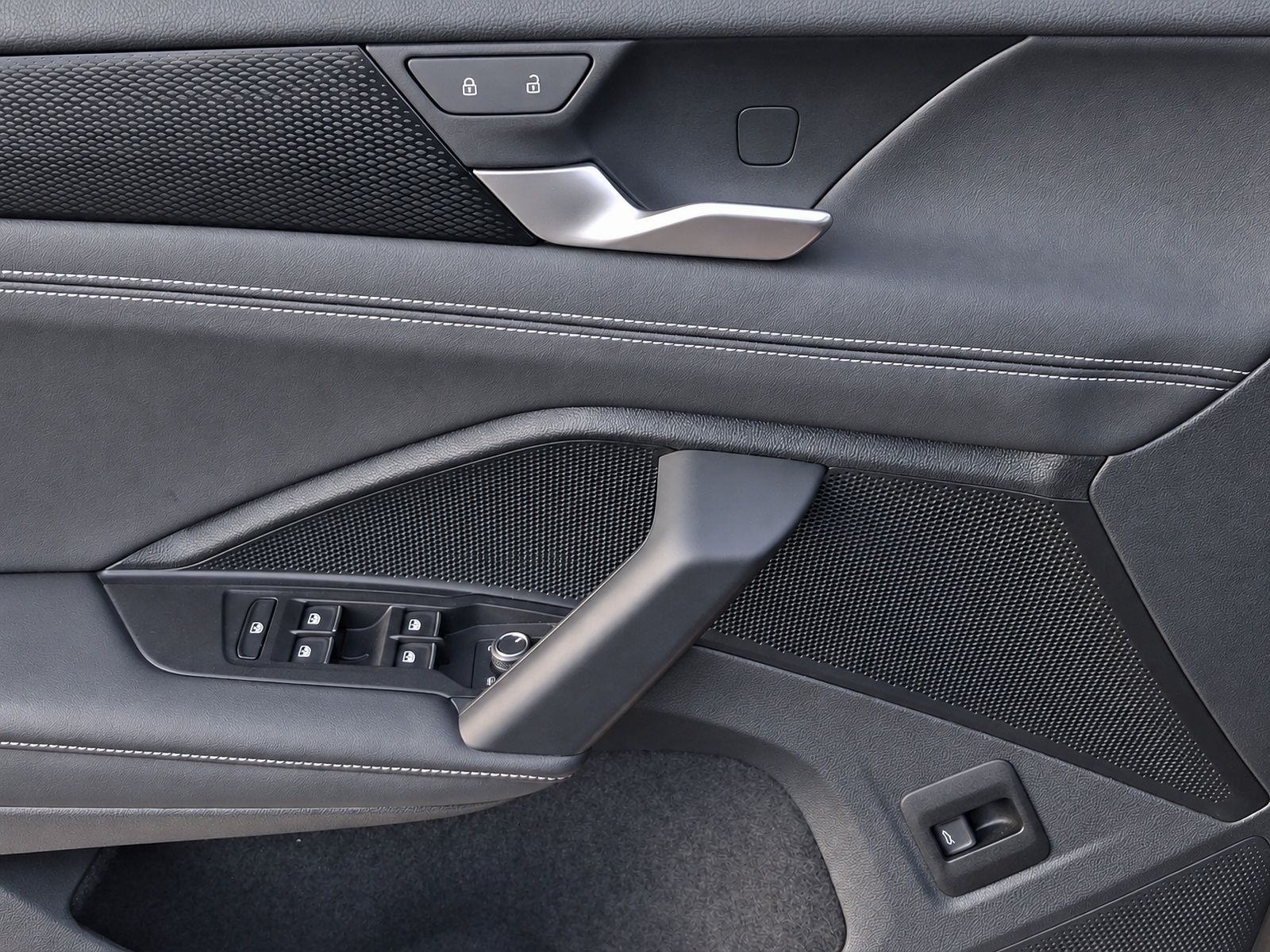 Volkswagen Tiguan - Bild 14