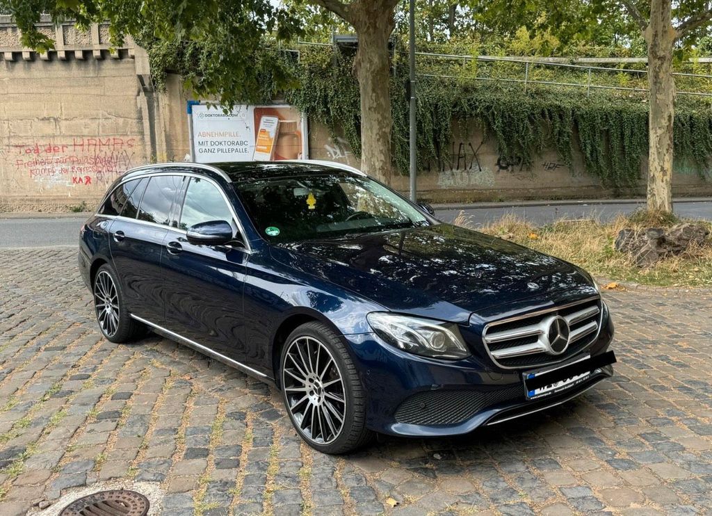 Image of Mercedes-Benz 350