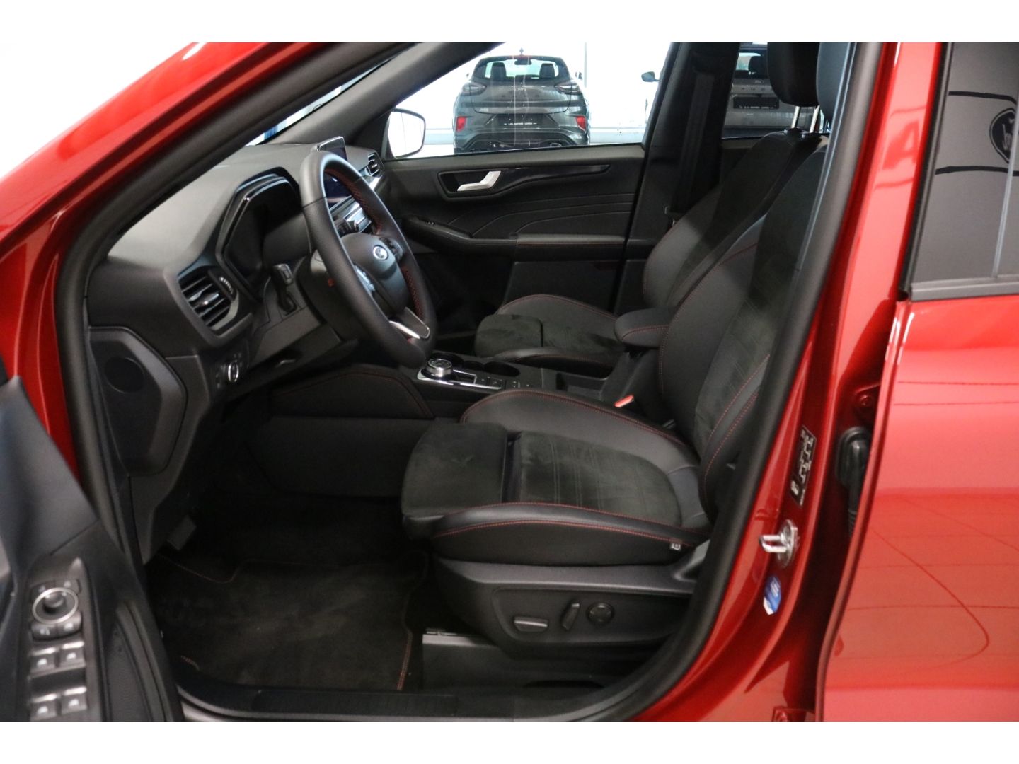 Fahrzeugabbildung Ford Kuga ST-Line X PHEV Navi / LED / Technologie-Pak