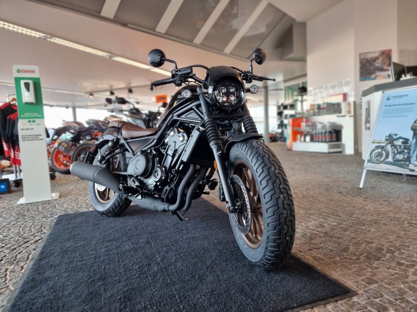 Fahrzeugabbildung Honda CMX 500 Rebel Special Editon 2024 auch Standard