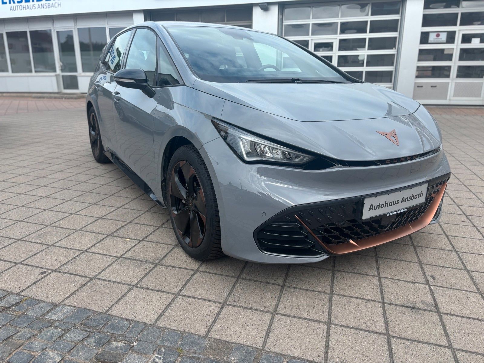 Fahrzeugabbildung CUPRA Born 150 kW
