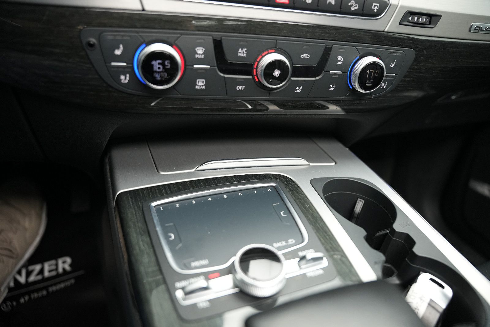 Fahrzeugabbildung Audi Q7 3.0 TDI *S-Line*Panorama*HUD*BOSE*R-Kamera*