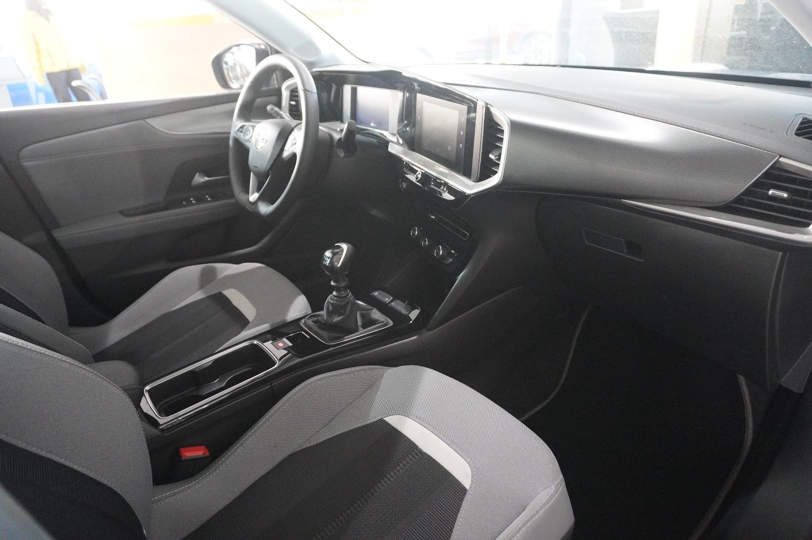 Fahrzeugabbildung Opel Mokka ELEGANCE 1.2T NAVI/LED/KAMERA/SPORT/SH/DAB