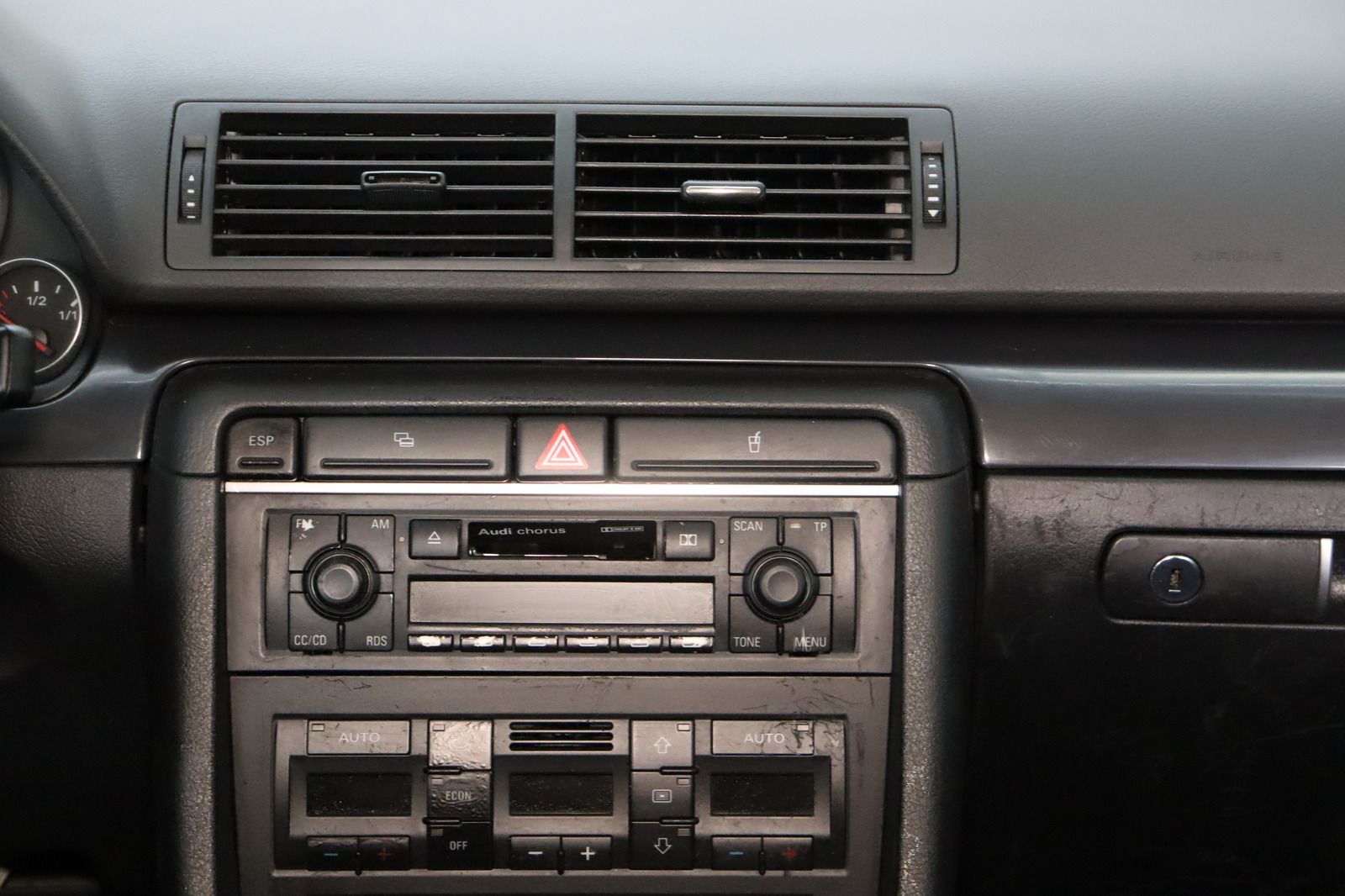 Fahrzeugabbildung Audi A4 1.6 Klimaautom. * Sitzhzg.