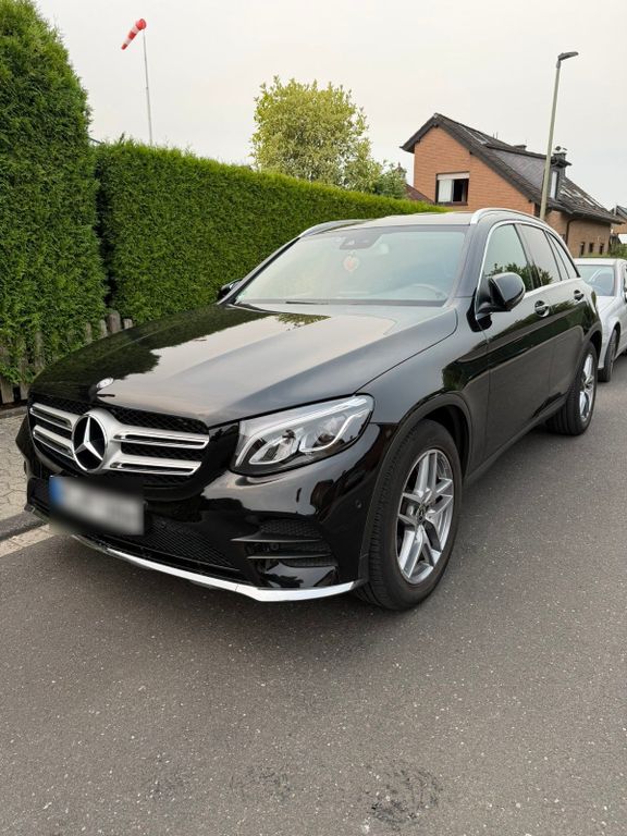 Image of Mercedes-Benz GLC 220