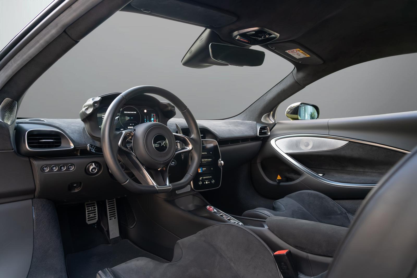 McLaren Artura 3 Jahre Garantie & 2 Jahre Service inkl