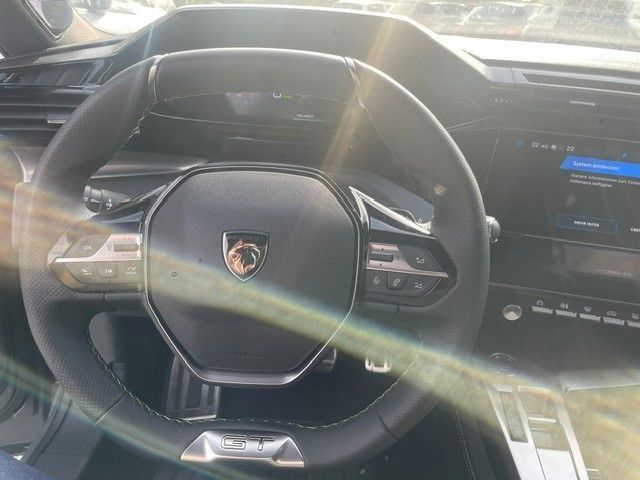 Fahrzeugabbildung Peugeot 408 GT PlugInHybrid 225 AT+Navigationssystem+Sou