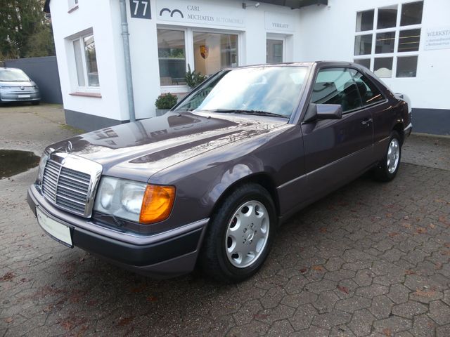 Mercedes-Benz 300 CE 24V, 1. Hand, Scheckheft MB, Vollausst...