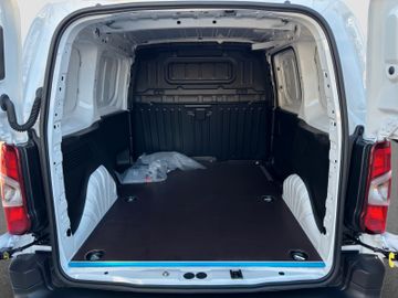 Fotografie des Opel Combo E Cargo Edition Klima, Kamera, Holzboden