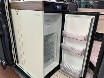 Westfalia Columbus 600 D 140 PS 8G Zusatzbett Solar ACC