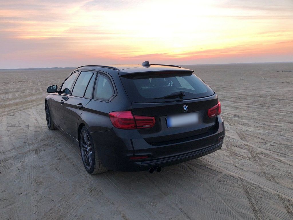 Image of BMW 330