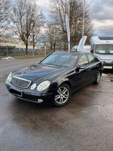 Mercedes-Benz E 200 KOMPRESSOR CLASSIC Classic