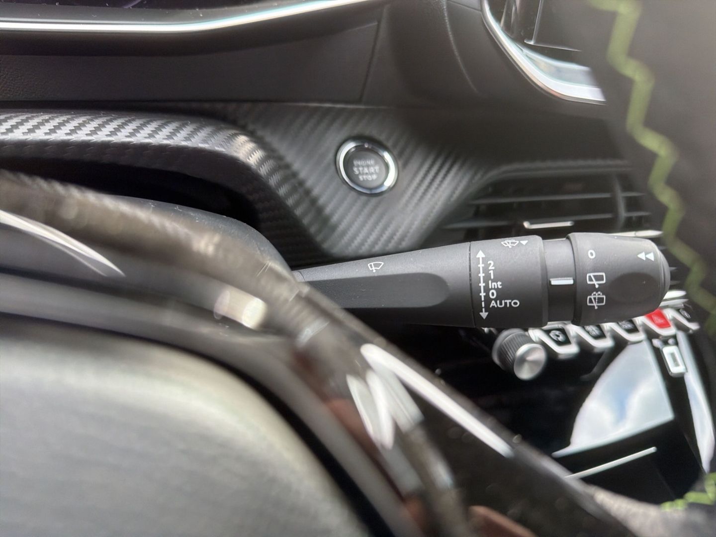 Peugeot e-208 - Bild 18