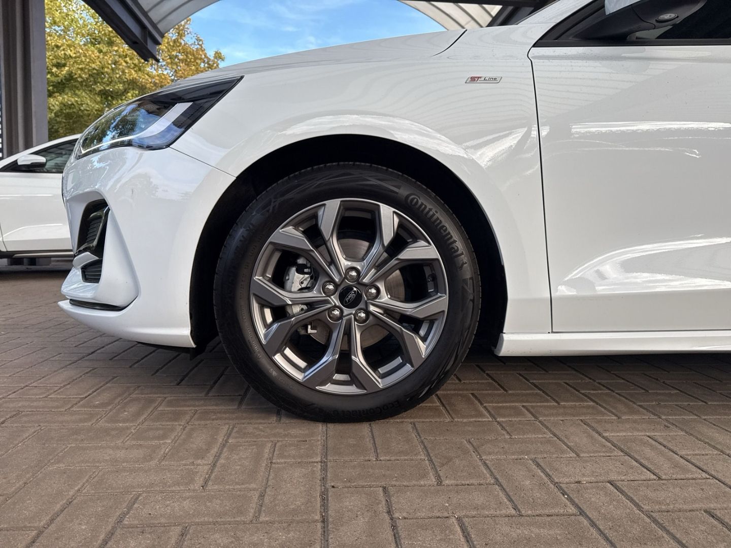 Fahrzeugabbildung Ford Focus ST-Line Kamera Navi DAB ACC TWA Induktion