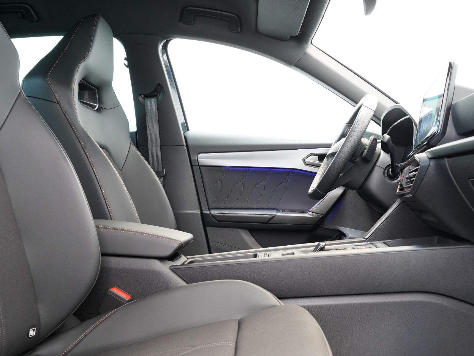 Fahrzeugabbildung CUPRA Formentor 1.5 TSI DSG LED/ACC/CARPLAY/KAMERA