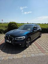 BMW 120i Sport Line Sport Line - BMW 120 mit Benzin-Antrieb: Blau, Limousine