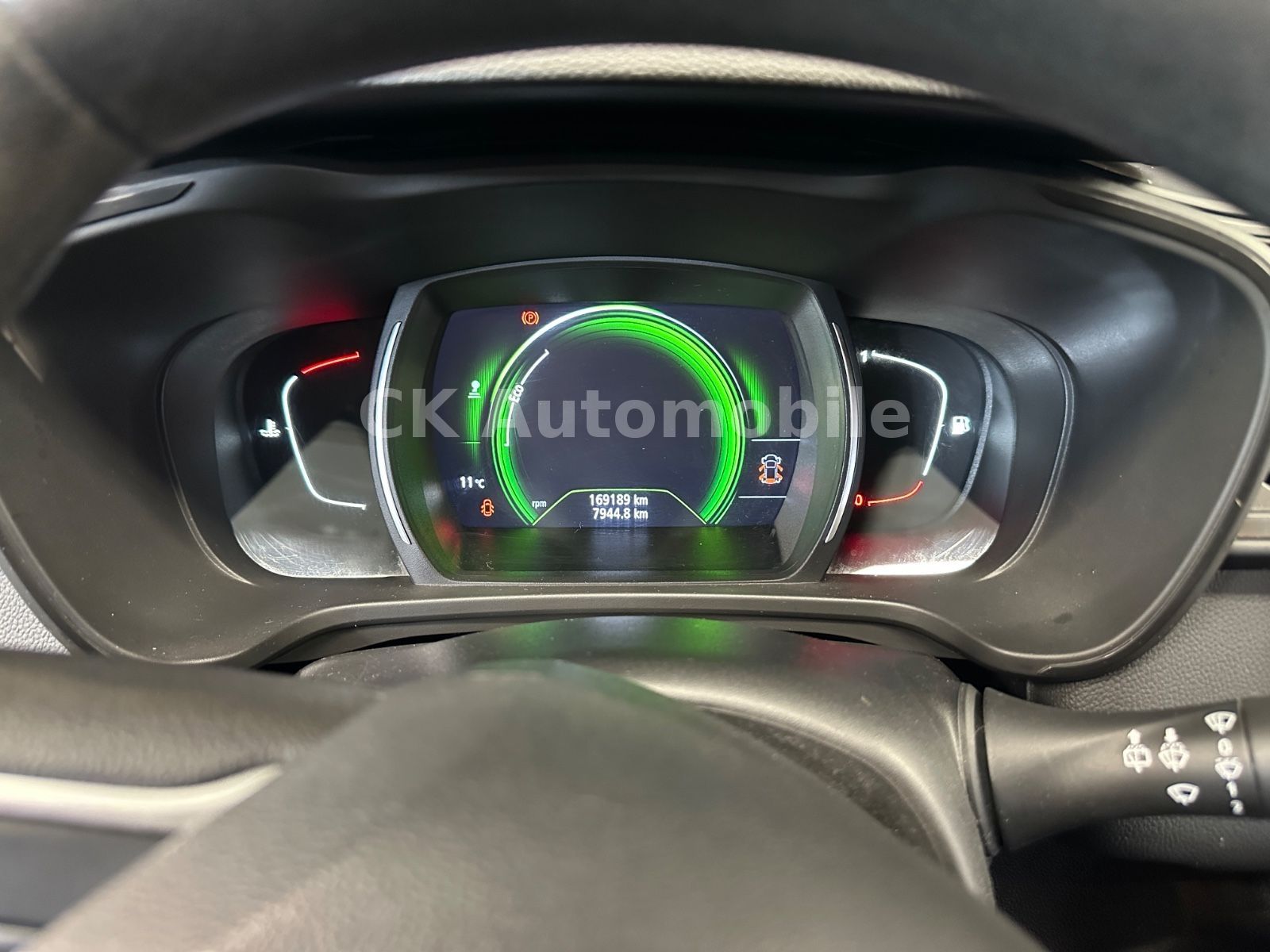 Fahrzeugabbildung Renault Kadjar Life 1.2 TCe/Klima/Tempomat/PDC/AHK