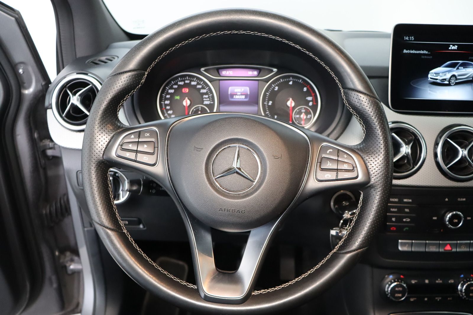 Fahrzeugabbildung Mercedes-Benz B 180 d * LED * Navigation