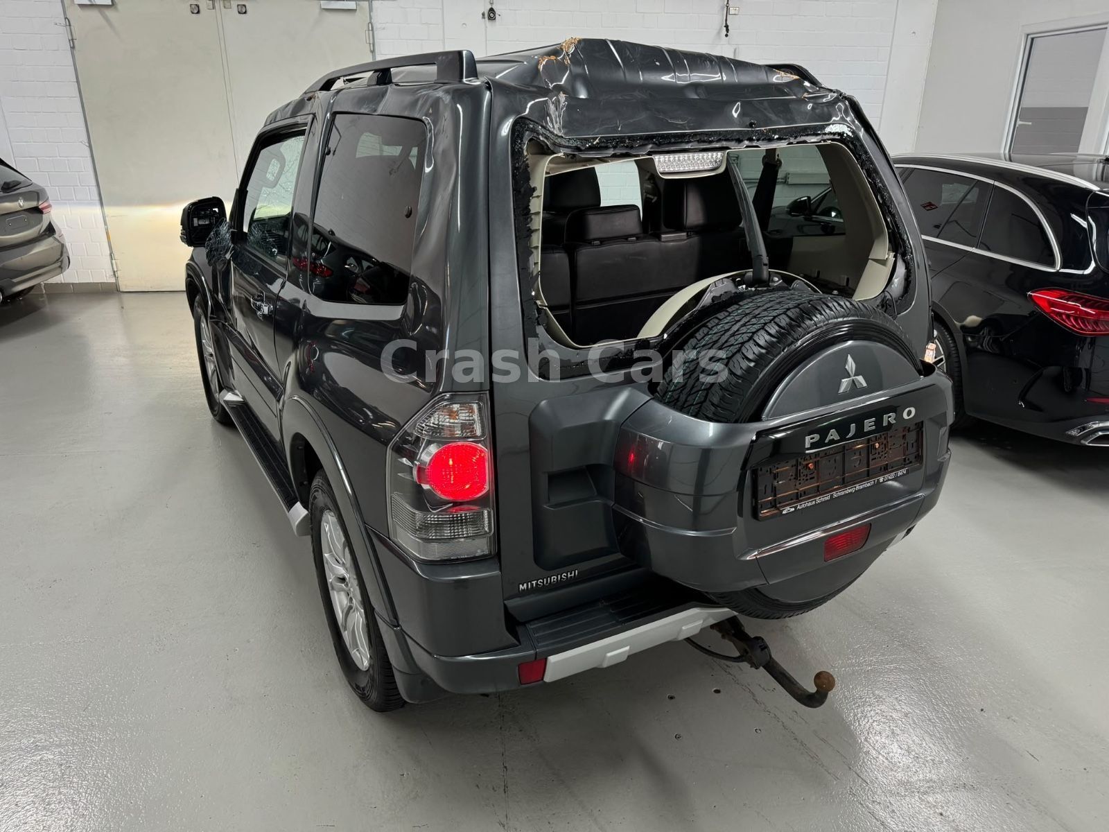 Mitsubishi Pajero 3.2 DI-D 4x4 Edition 30
